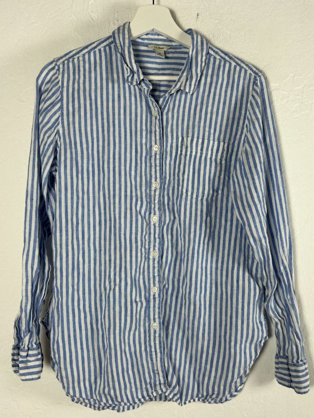 L.L. Bean Womens Blue White Striped Linen Button-Up Shirt Top Medium Long Sleeve